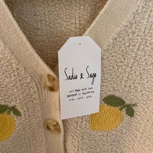NWT sadie &sage lemon sweater size small